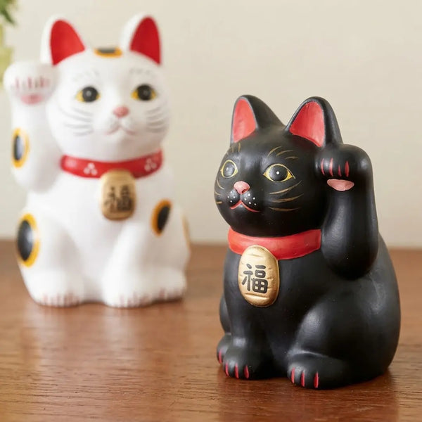 수제 일본 마네키네코 행운의 고양이 세라믹 조각상 블랙 8cm