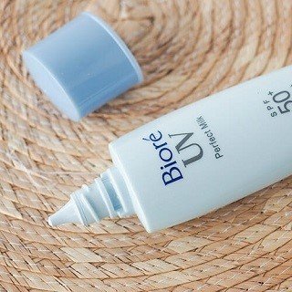 비오레 UV 사라사라 퍼펙트 밀크 선스크린 SPF50+ PA++++ 40ml