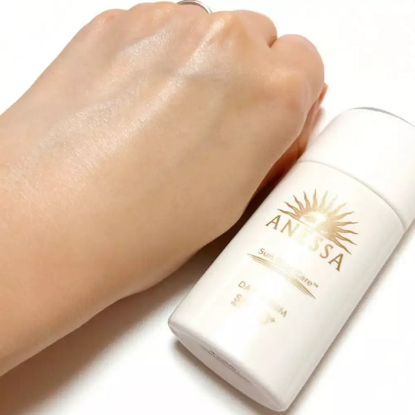 아넷사 데이 세럼 브라이트닝 톤업 선스크린 SPF50+ 30ml