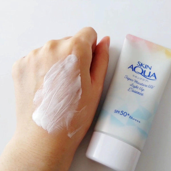 스킨 아쿠아 슈퍼 모이스처 UV 라이트 업 에센스 선스크린 SPF 50+ 70g