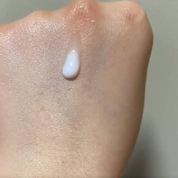 아테니르 드레스 리프트 데이 에멀전 모이스처라이징 밀키 로션 주름용 60ml