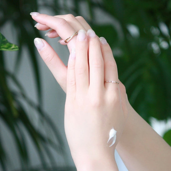 컨트리앤스트림 허니 핸드크림 리치 모이스트 포 거칠고 건조한 피부용 50g