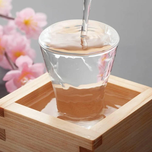 편백나무로 만든 사케잔 후지산 디자인