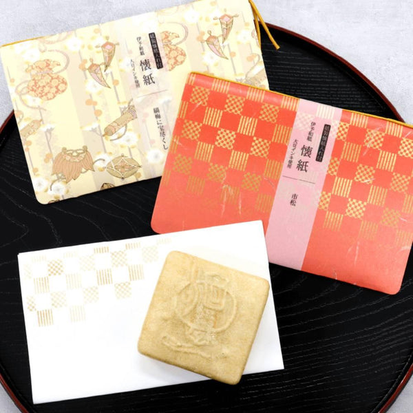 Kamiiso 기모노 체크 무늬 Kaishi Iyo Washi 종이 및 케이스 세트