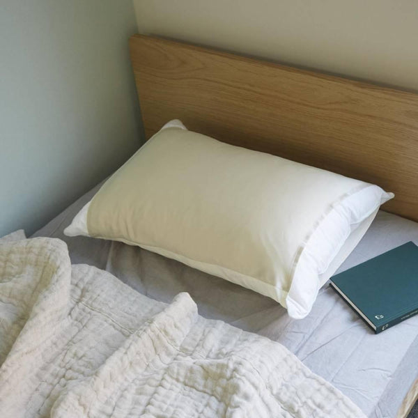 키누야 젠틀 실크 베갯잇 모발 보호용 미색 45 x 55cm