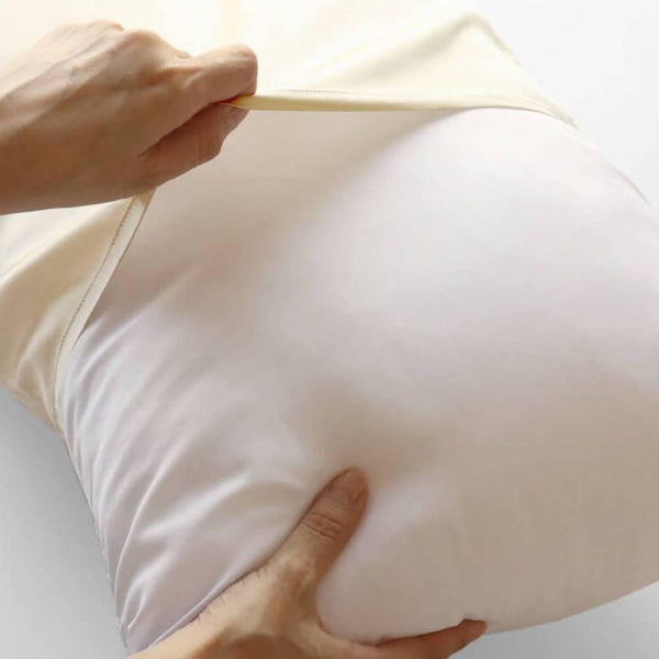 키누야 젠틀 실크 베갯잇 모발 보호용 미색 45 x 55cm