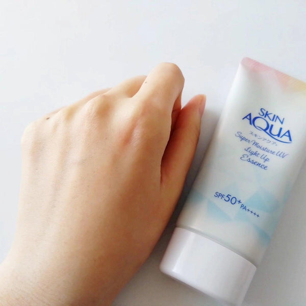 스킨 아쿠아 슈퍼 모이스처 UV 라이트 업 에센스 선스크린 SPF 50+ 70g