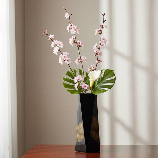 금색 소나무 패턴의 독특한 블랙 래커 나무 꽃병