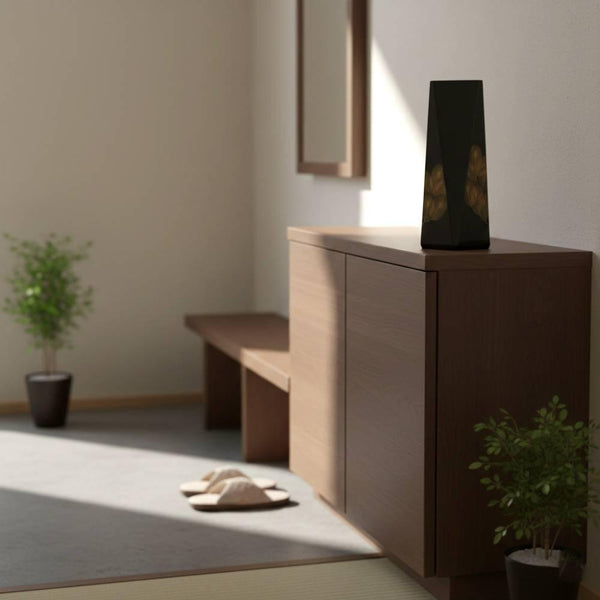 금색 소나무 패턴의 독특한 블랙 래커 나무 꽃병